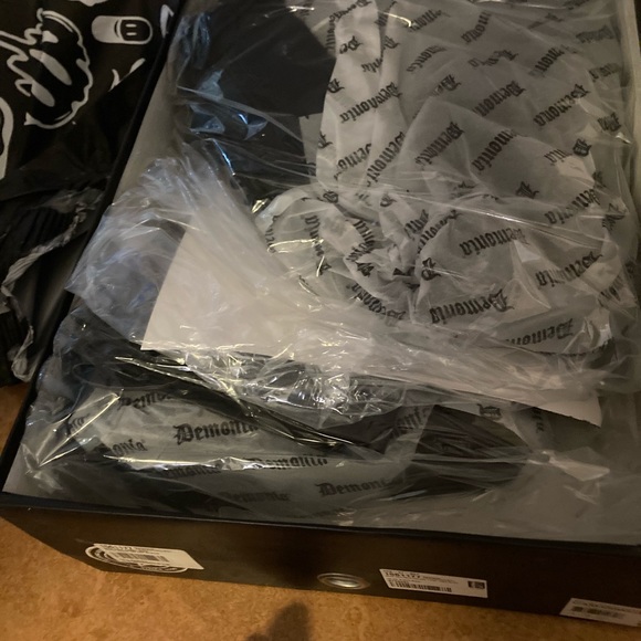 Demonia Camel 300 Wide Calf Thigh High Platform Boots size 6 black vegan leather - Picture 3 of 5